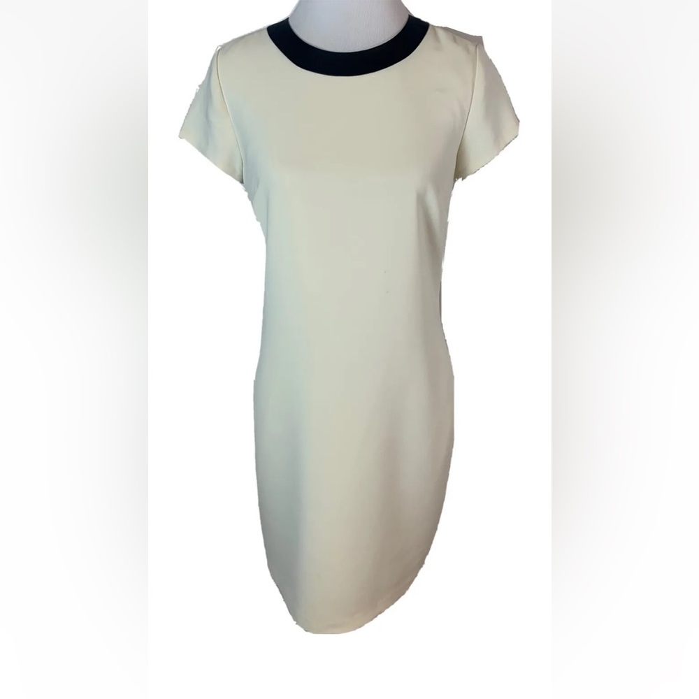 Lauren Ralph Lauren Short Sleeve ivory dress -Black Faux Leather Neckline-Sz 2